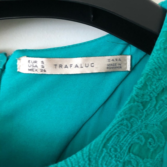 ZARA Green fitted dress - Picture 3 of 6